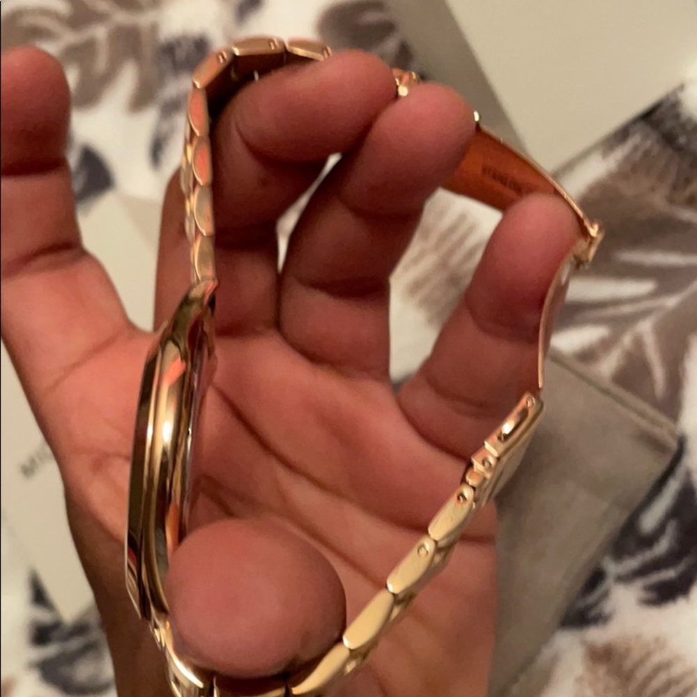 Michael Kors Gold Watch - Picture 5 of 6